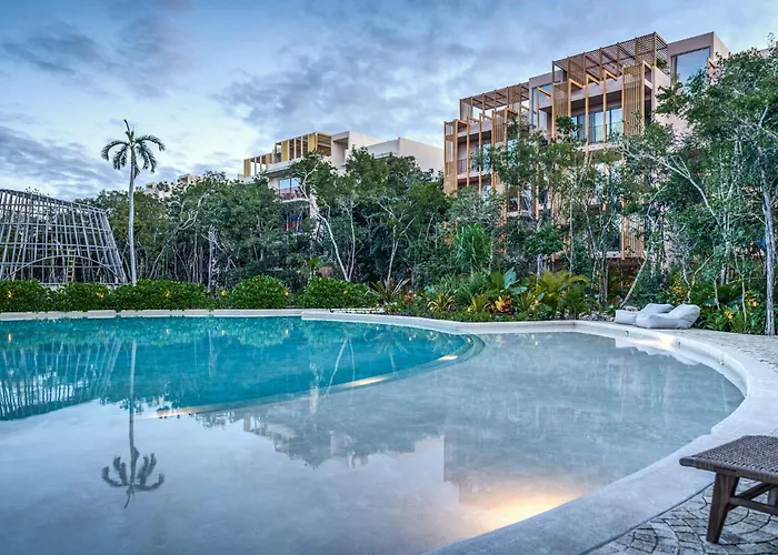 Fast Wi-fi 1br In With Pool, Restaurant, Gym